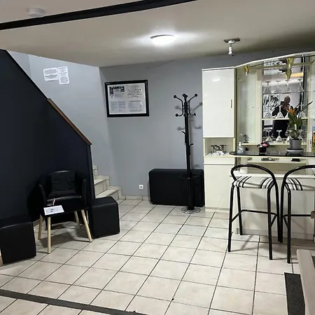 Du Domaine De La Reine Blanche