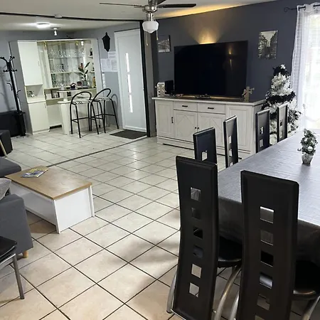 Du Domaine De La Reine Blanche Prázdninový dům