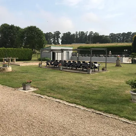 Du Domaine De La Reine Blanche Σπίτι διακοπών *